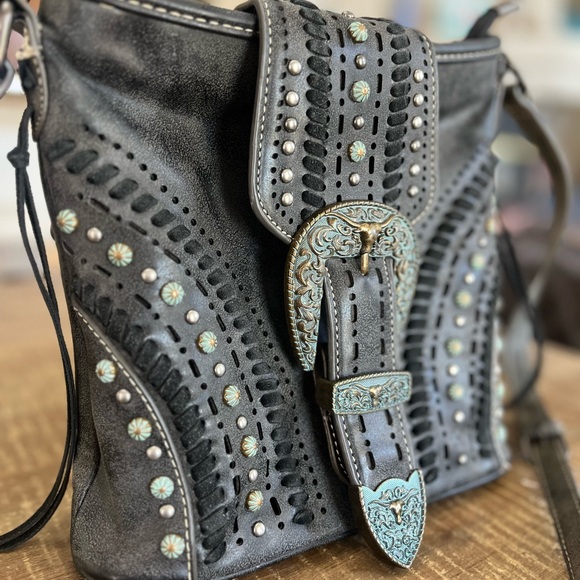 Montana West Handbags - Montana West Gray Crossbody Bag with Turquoise Buckle